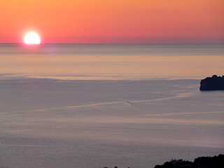 Winter Holidays in Crete - Amazing winter sunset-view from AnnaView apartments