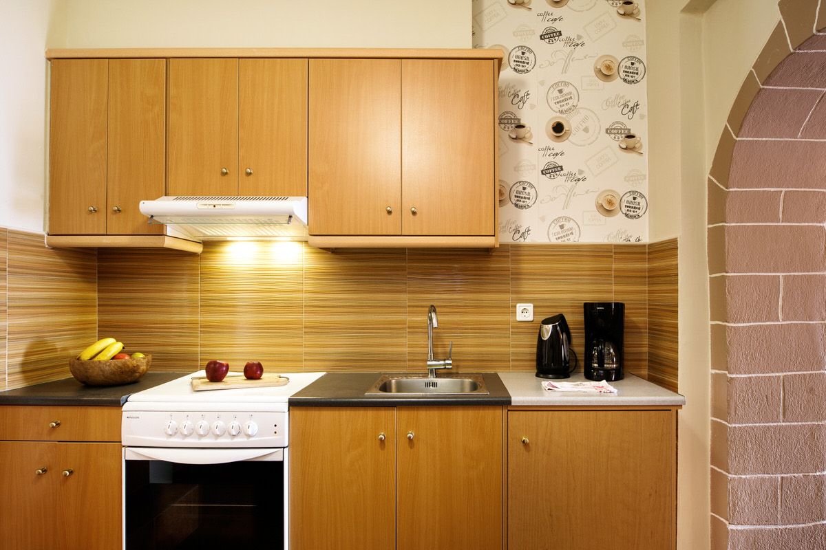 The fully-equipped kitchen bench