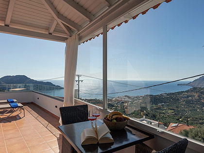 Enjoy the sun and the breathtaking sea view from the huge balcony of the Top floor Junior suite