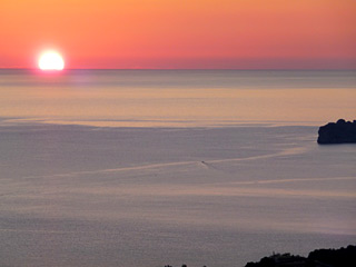 Winterurlaub auf Kreta - Erstaunliche Winter-Sonnenuntergang-Blick von AnnaView Apartments