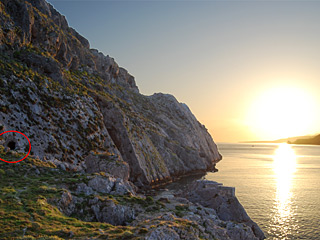 Paligremnos - Felsenhöhlen & Klippen in Plakias, Kreta